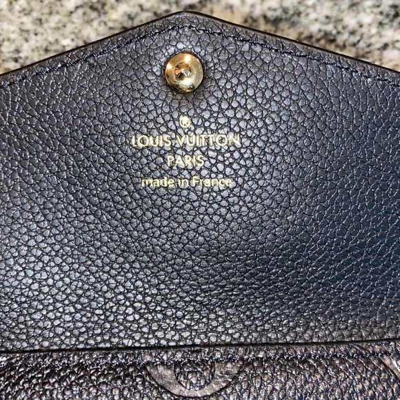 Louis Vuitton Black Empriente Key Pouch - Picture 5 of 13